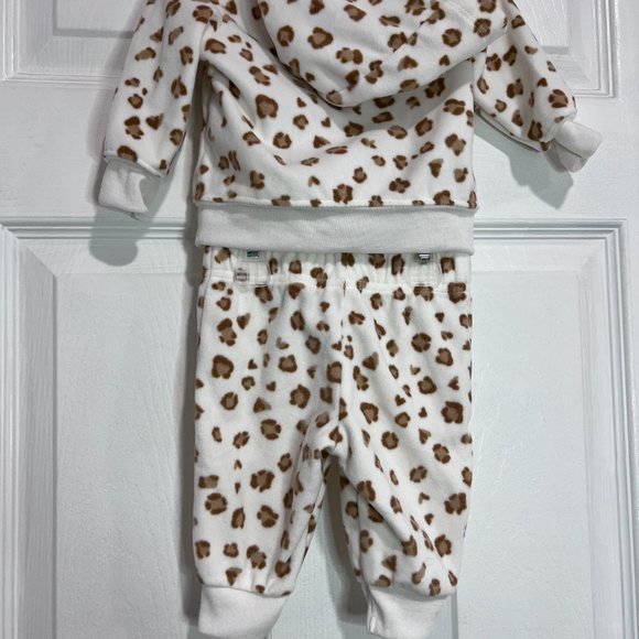 Carter's Child of Mine 2 Piece Lepard Zip up Hoodie and Matching Pants 0-3M NWOT - Picture 5 of 10